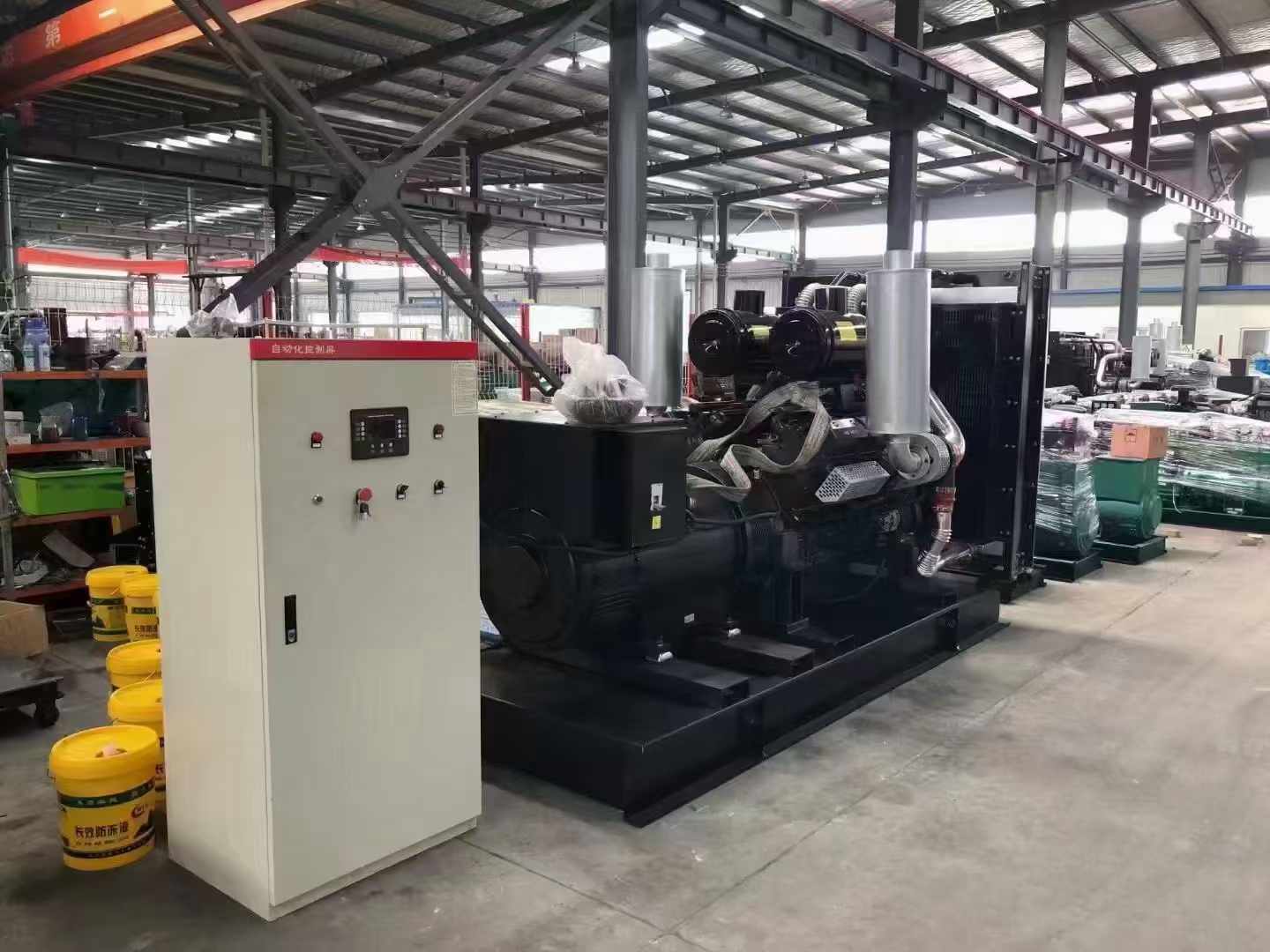泉州柴油发电机运行时的噪音和振动水平如何？